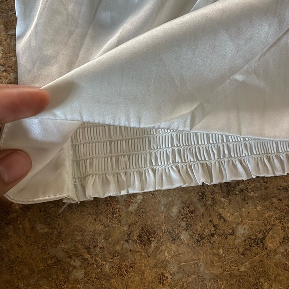 Zaful small cropped top, white top, spring top - Picture 6 of 12